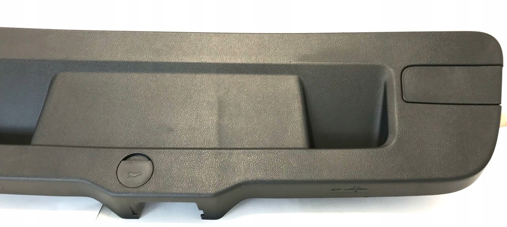 фото №10, Vw jetta оббивка кришки задня 5c6867605a