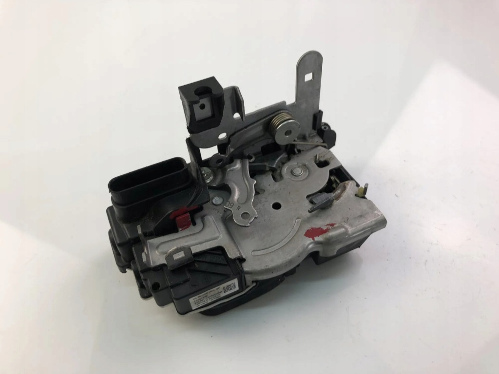 Купить Замок правых передних дверь volvo v40 хэтчбек 31301428 14494776 2015