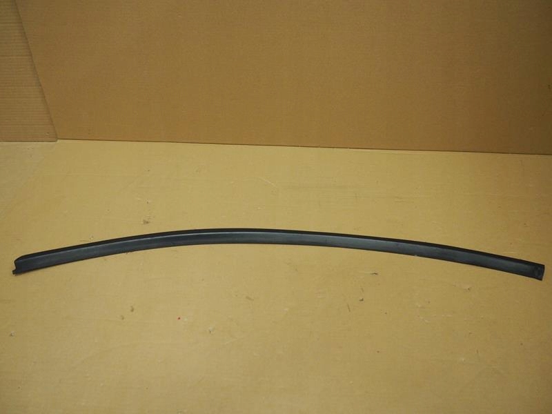 фото №1, Молдинг ущільнювач правий перед smart fortwo 450