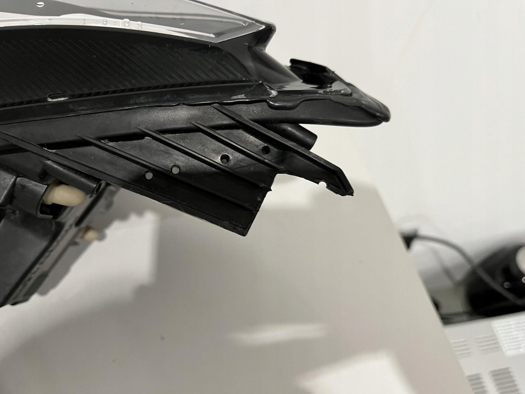 Dacia sandero 3 рестайлинг  фара правая  перед full led 260107920r Доставка