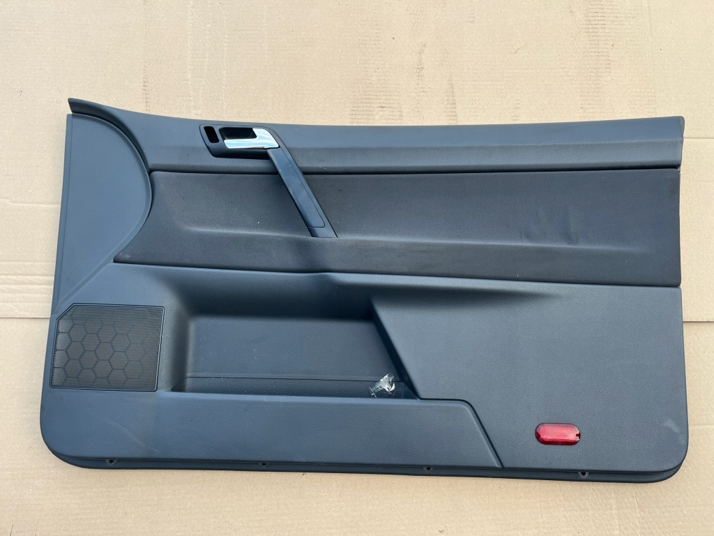 фото №1, Права оббивка обшивка двері vw polo 9n 2001-2005 3 двері
