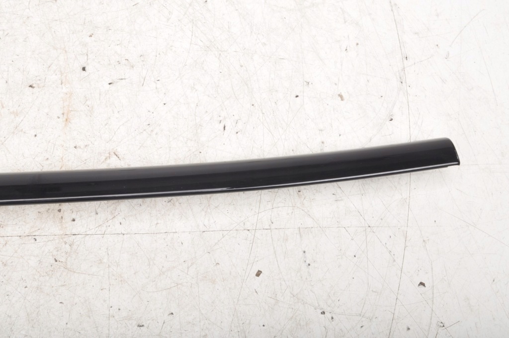 Bmw f46 gran tourer рестайлінг  молдинг скло права в Україні