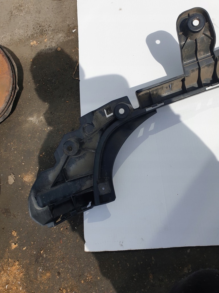 фото №10, Bmw x1 e84 напрямна бампера середній задня 2990161