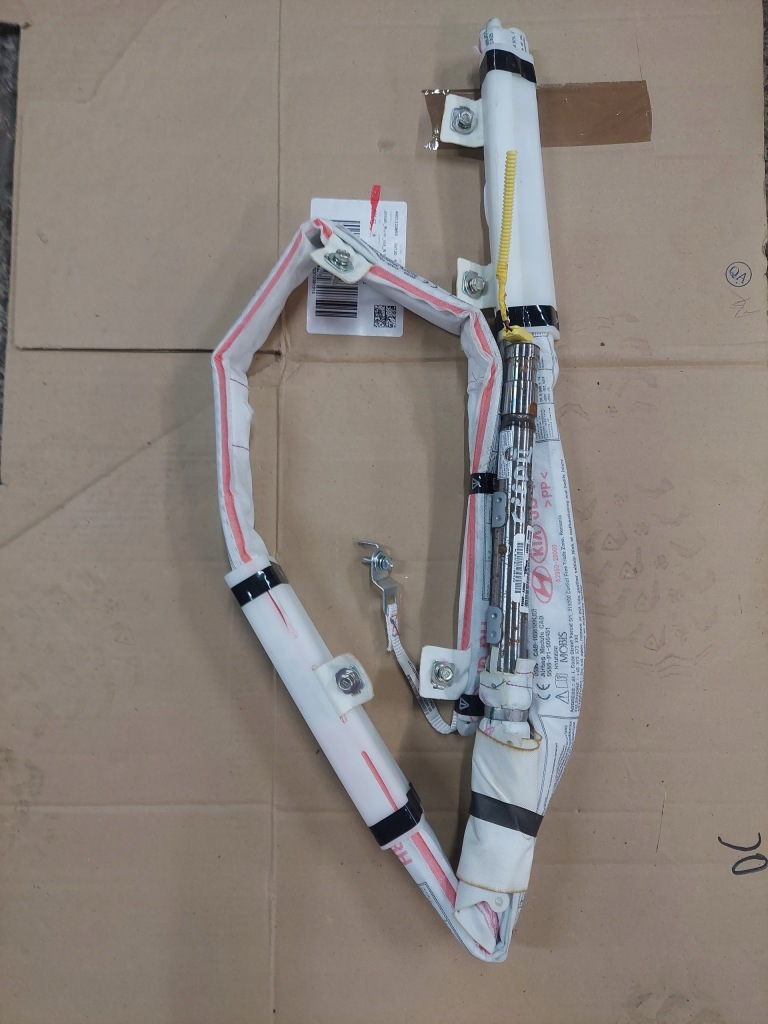 фото №1, Kia ceed ii шторка безпеки права a2850-20000 85020-a2000