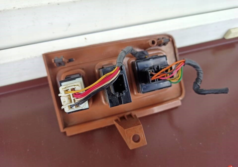 фото №5, Kia carnival панель керування дзеркалами висоти світла