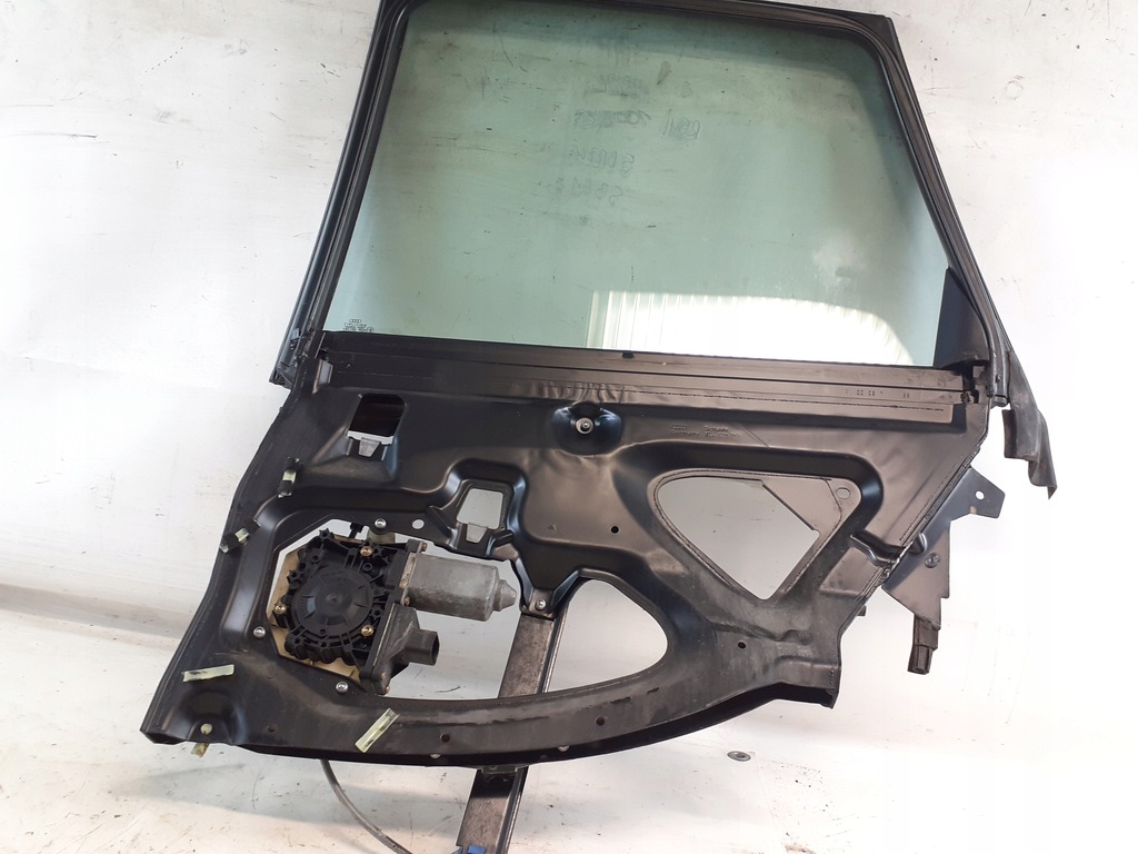 фото №8, Підйомник скло правий задня audi a3 8l 5d