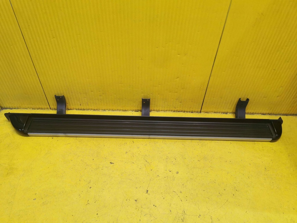 фото №1, Mercedes-benz x-class w470 подножка порог левый