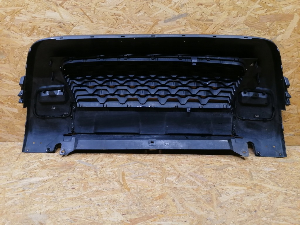 Спойлер накладка решётка бампера перед dacia duster 2 ii 2017-2024r Киев