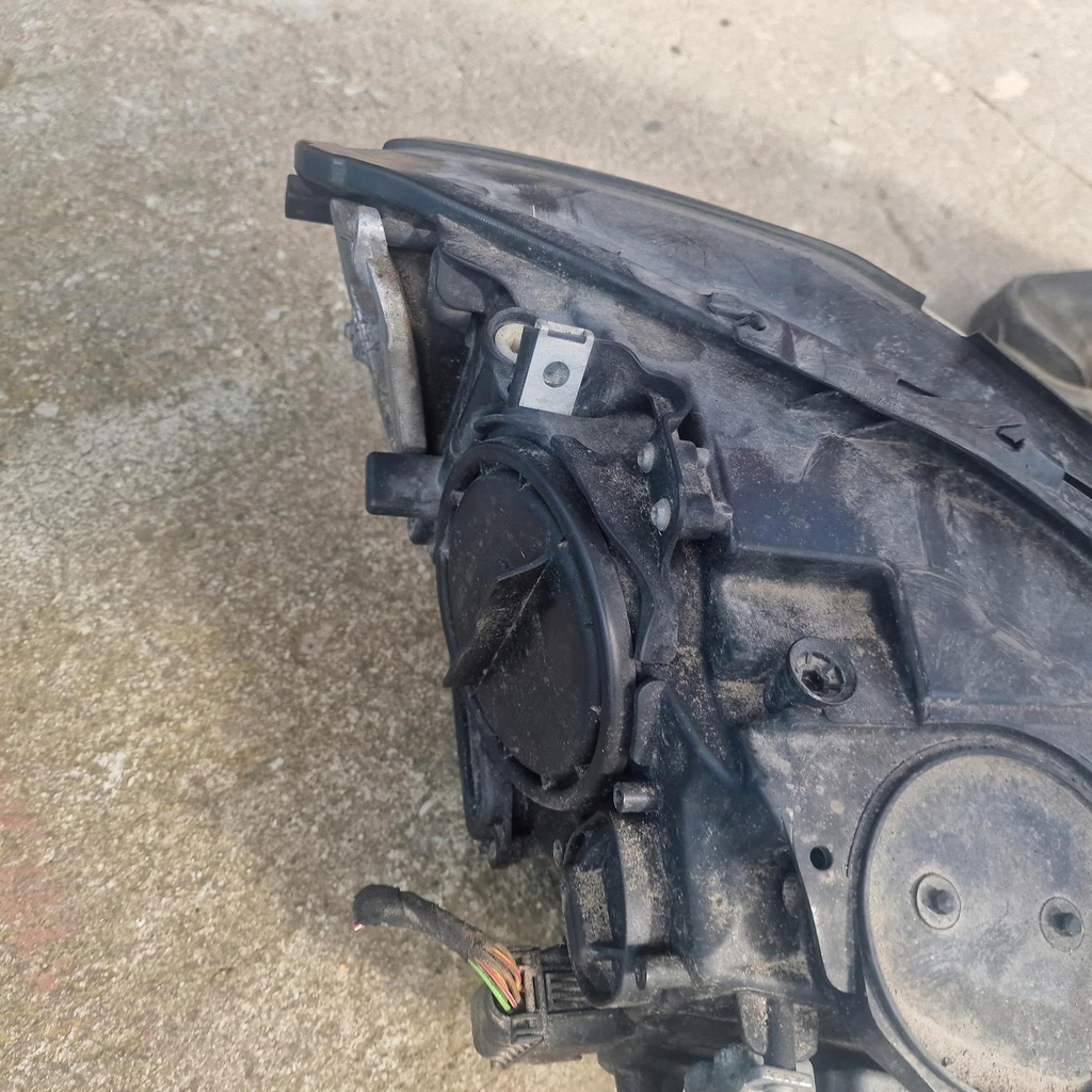 фото №9, Лампа передняя левая ксенон kpl. bmw f1o f11 europa 7203245