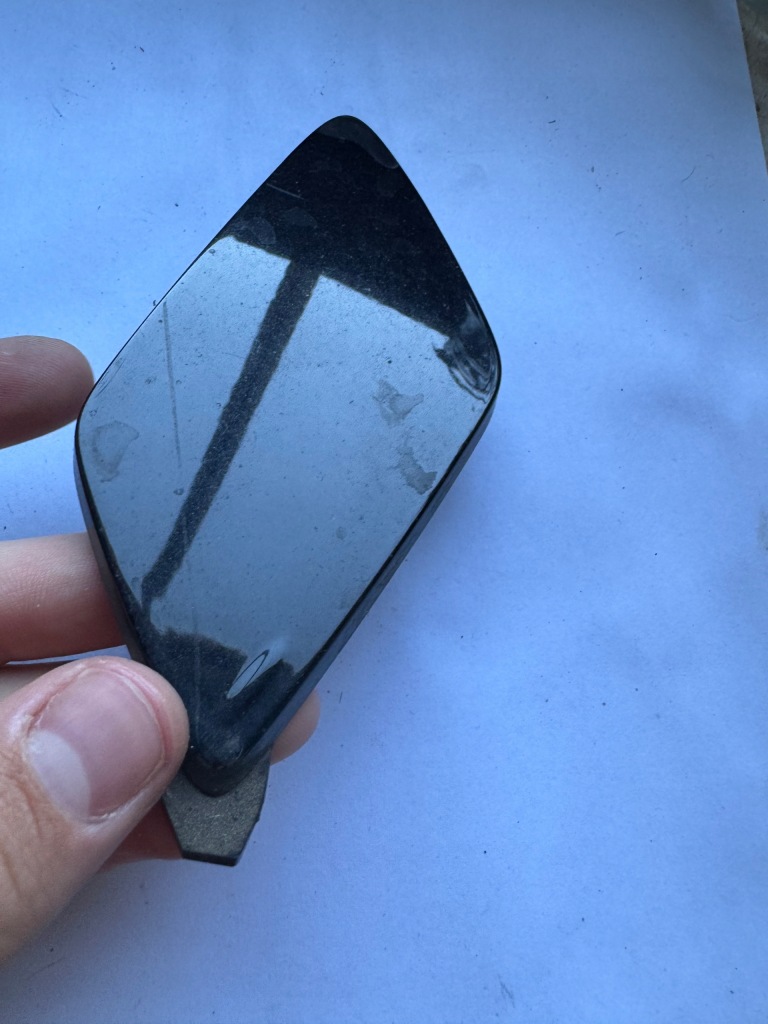 фото №2, Volvo xc60 ii r-design - заглушка фаркоп бампера перед 31455179