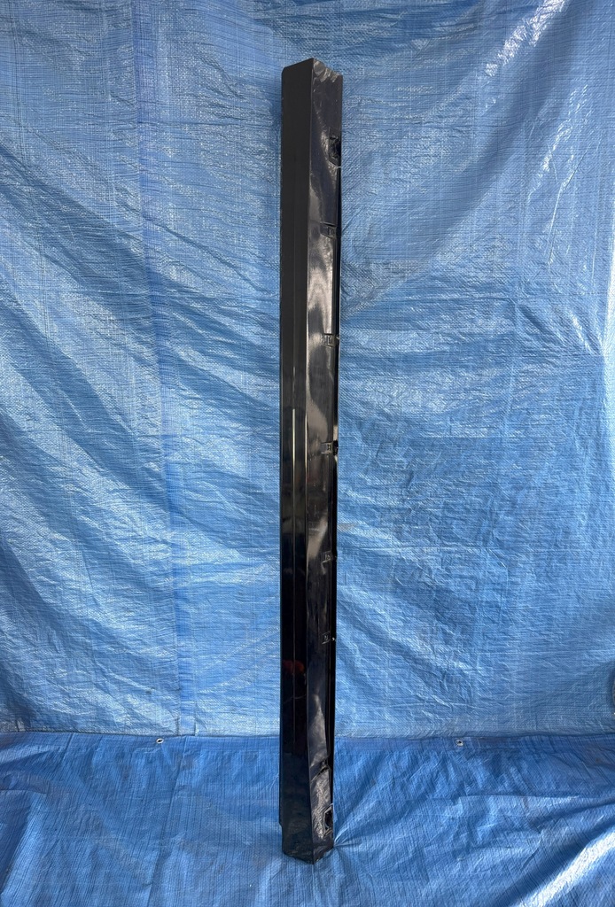 фото №1, Молдинг порог правая renault megane v e-tech 764184243r