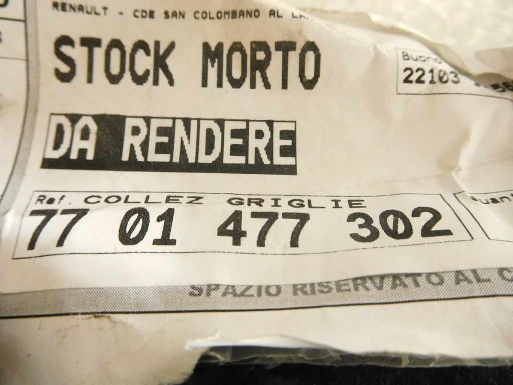 фото №11, Решітка вентиляційна, бампер renault 7701477302