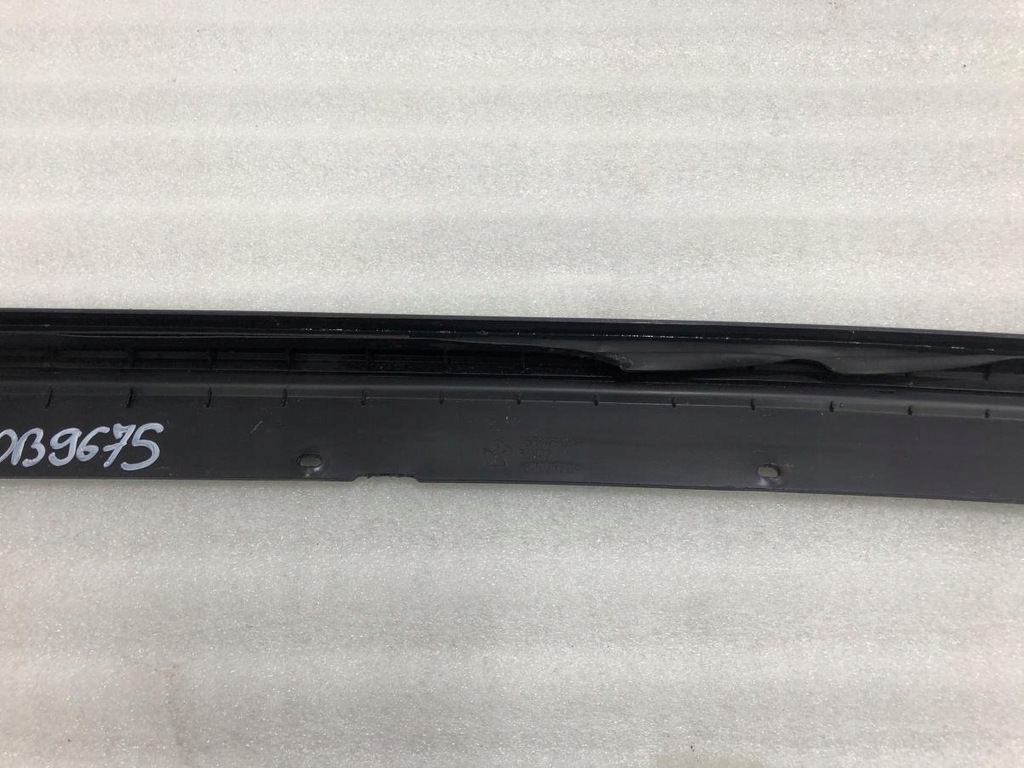 фото №8, Молдинг скло лобове права jeep grand cherokee wk