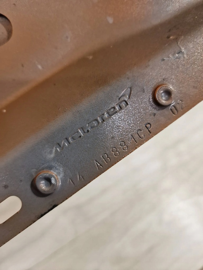 фото №9, Mclaren 720s крила правий 14ab881cp