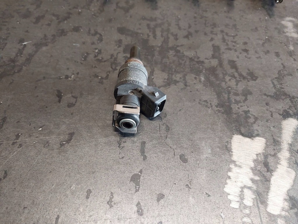 Форсунка пального bmw 3 e46 325ti m54b25 256s5 1427240 Зі Шроту