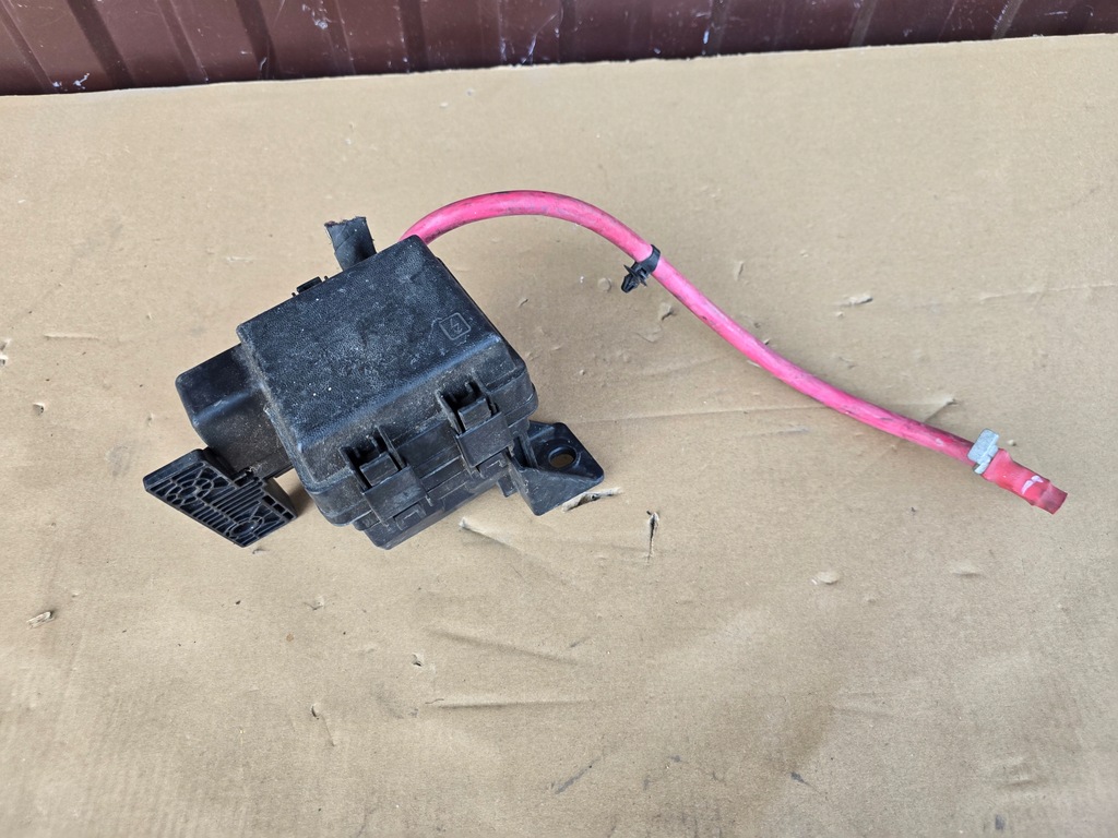 фото №1, Коробка предохранителей renault megane iii 1.5dci 243880001r