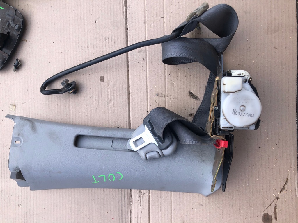 фото №1, Правый pas безопасности mitsubishi colt 1j0 96-04