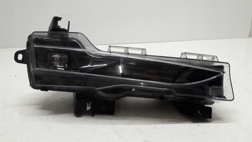 Купити Tesla 3 протитуманна фара led drl правий 1077396-00-d