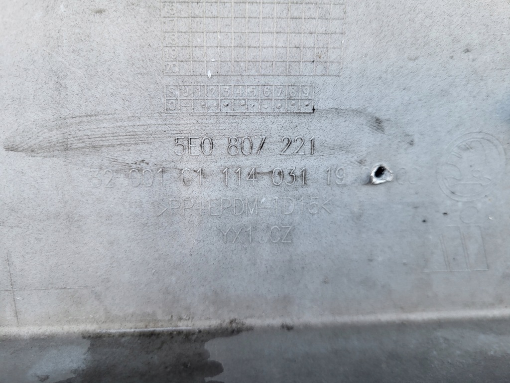 фото №10, Бампер перед skoda octavia iii 5e0807221