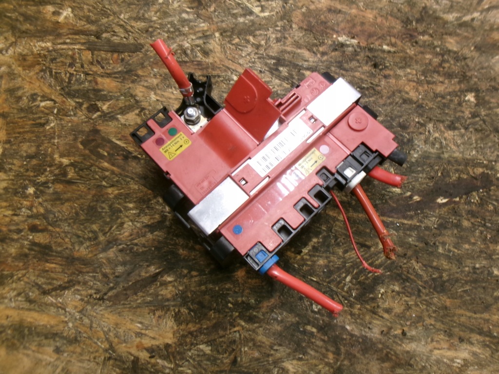 Купити Bmw 5 f10 f11 клема плюсова коробка розподільник