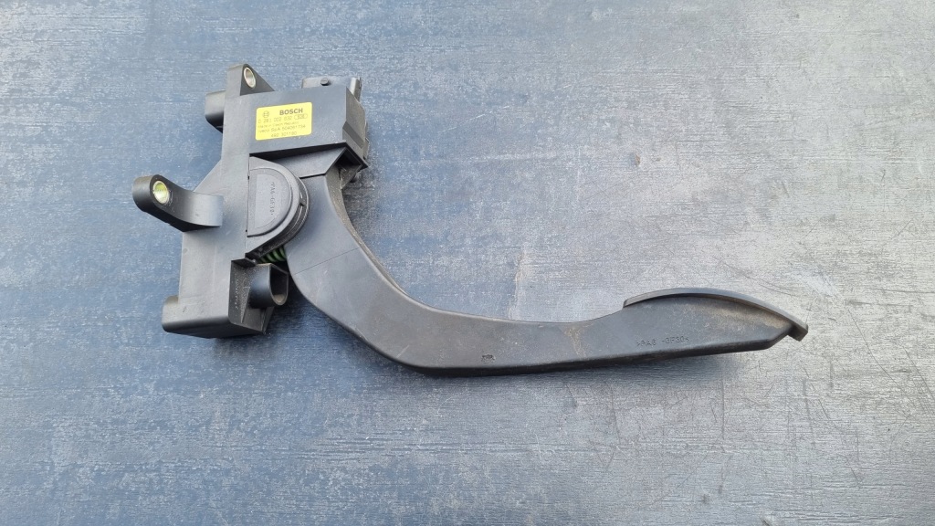 Купити Iveco daily 3 iv потенціометр газу педаль 0281002632