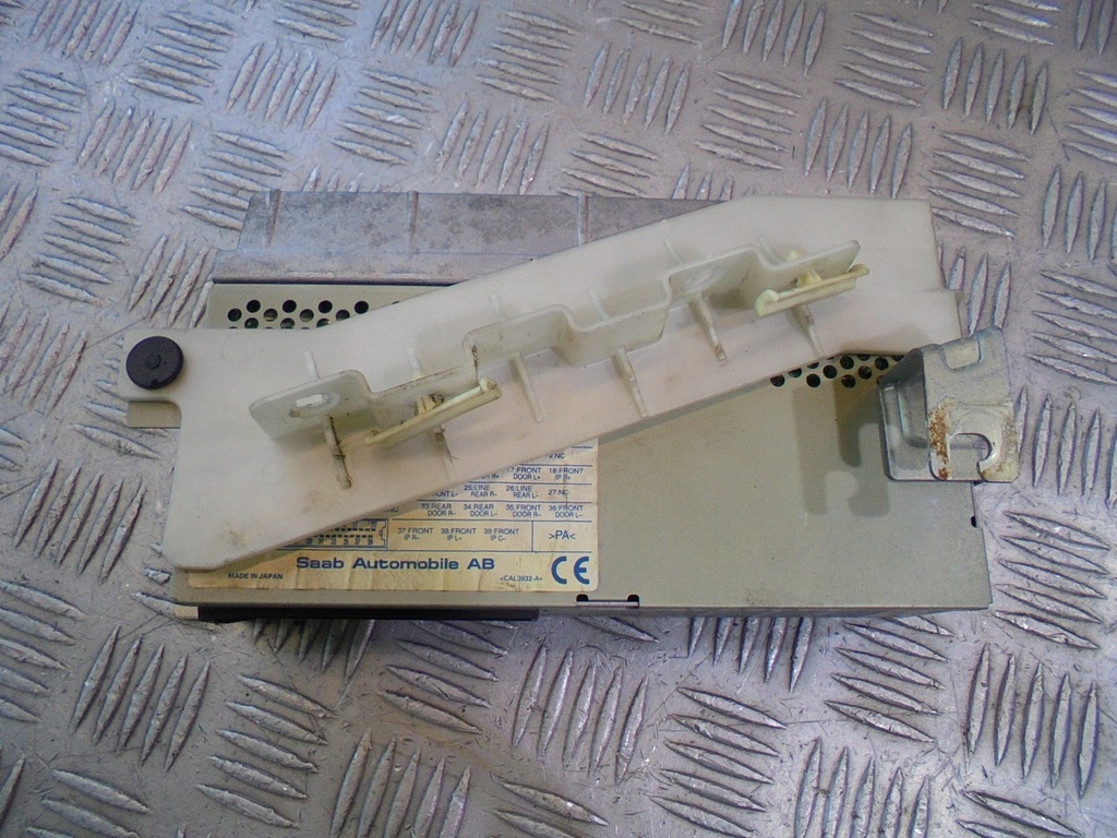 фото №1, Підсилювач радіо 4617163 saab 9-5 i