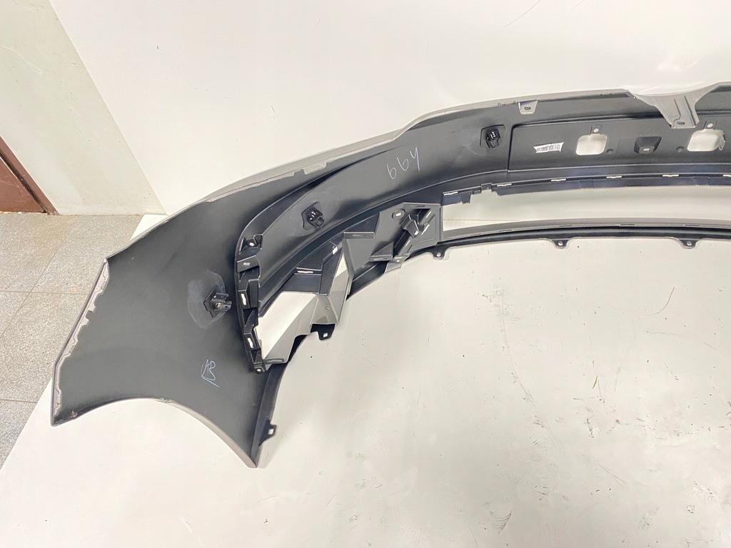 фото №11, Бампер перед передний toyota corolla e16 lift 2016-19