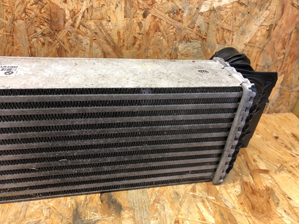 Радіатор повітря інтеркулер bmw f01 f02 f07 f10 f11 b47 n47 n57 7805629 Недорого