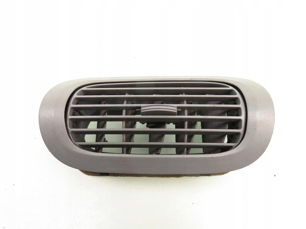 фото №1, Решётка обдув правая nissan quest 687605z00