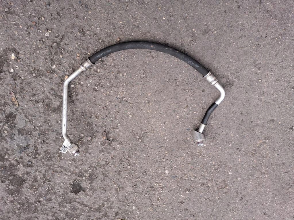 фото №2, Audi q7 q8 touareg 4m0816721 трубка кондиціонера