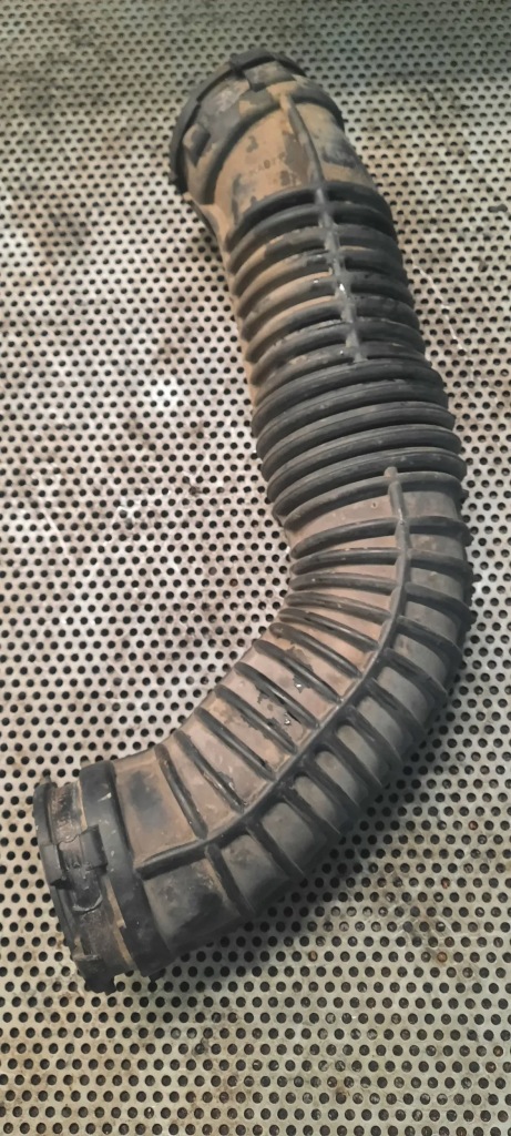 Купить Пабтрубок  впускной воздуха renault master iii