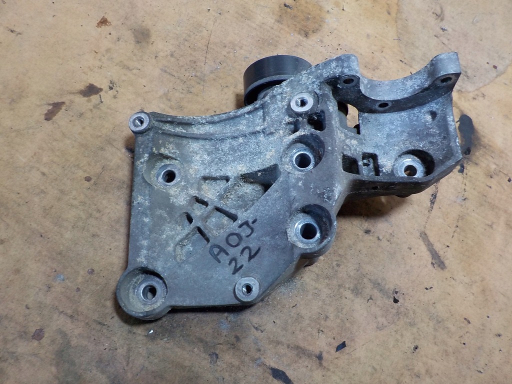 Купить Кронштейн генератора insignia 09r. 2.0 cdti 55562863