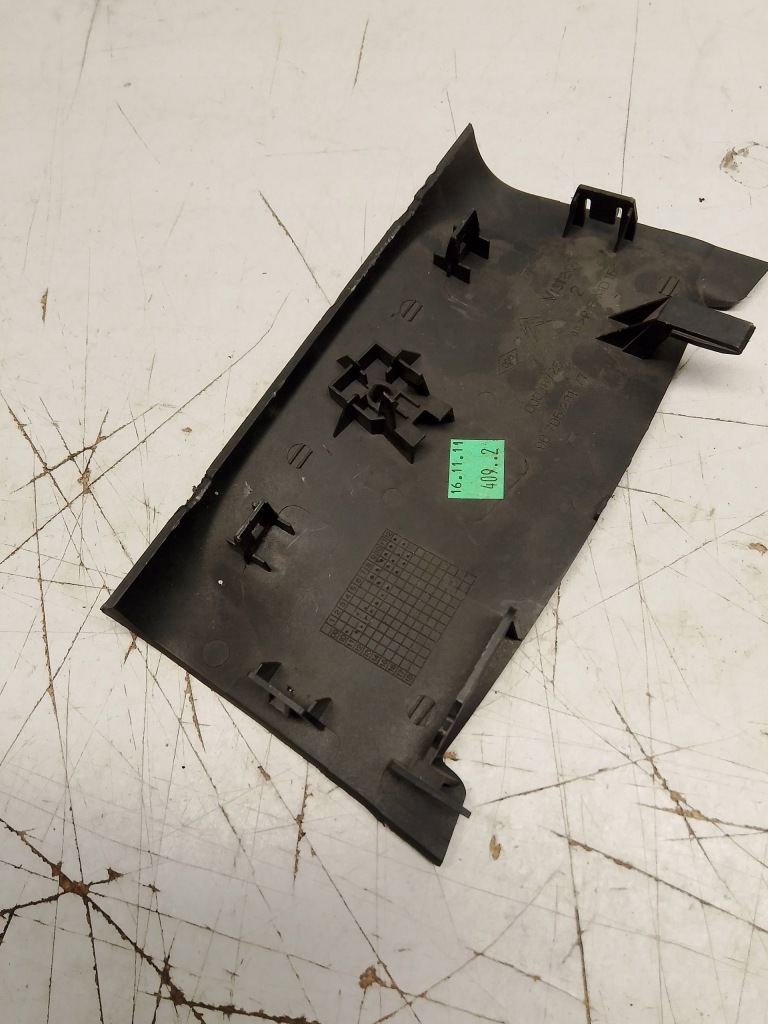 Citroen c4 2 b7 заглушка консоли 9670528177 Недорого