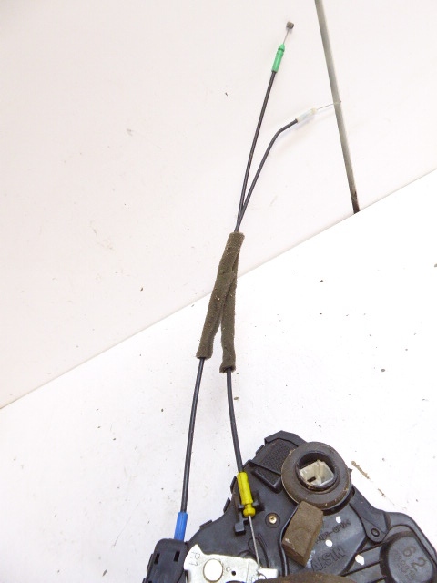 фото №7, Corolla e12 замок дверь задняя правый 2 контакты