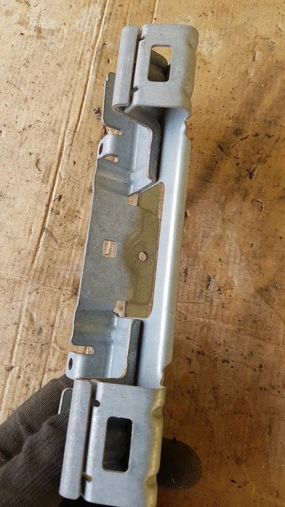 фото №6, Кронштейн ручки потолочный vw touareg iii 760858679