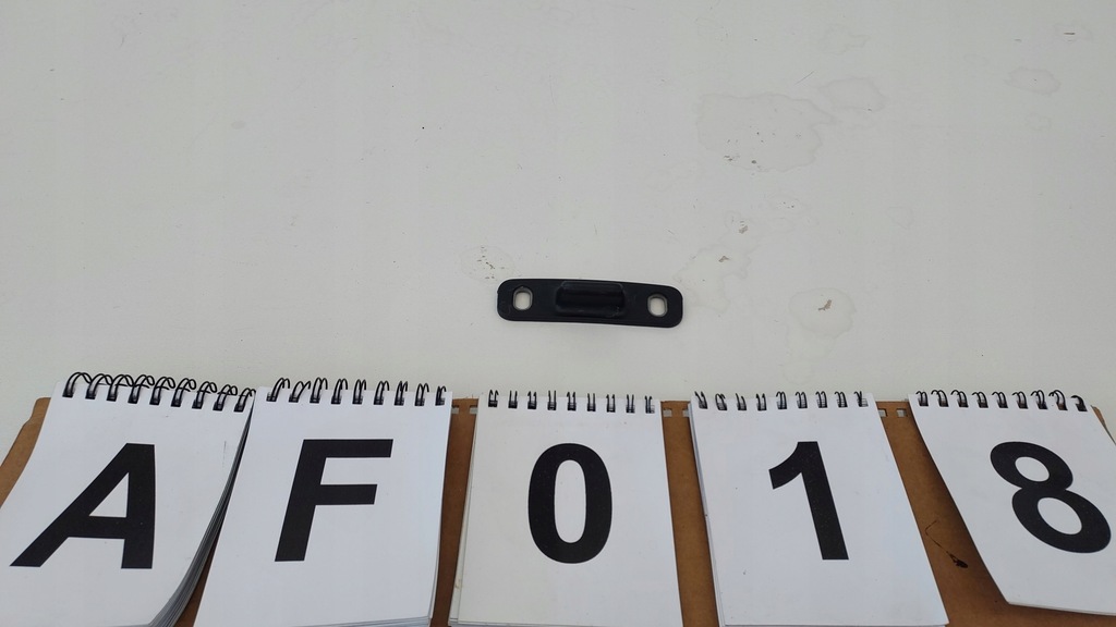 фото №1, Mercedes vito w639 заглушка дверь раздвижных nowe