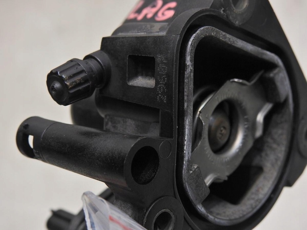 фото №7, Термостат корпус renault laguna iii 2.0 dci 8200801571