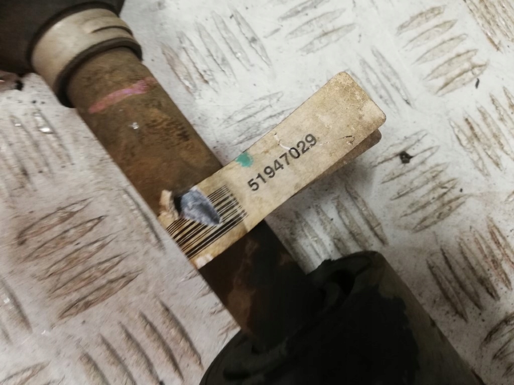 фото №8, Alfa romeo mito 0.9 приводной вал левая