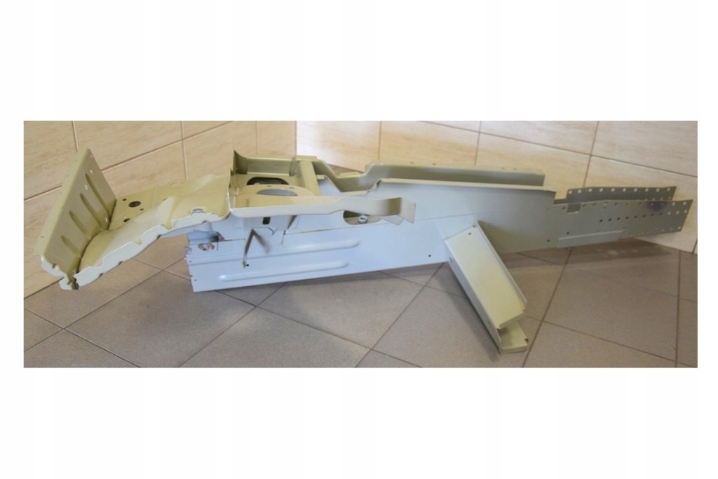 Купити Sprinter ii 07-18r. w906 ліва сторона лонжерон чверть