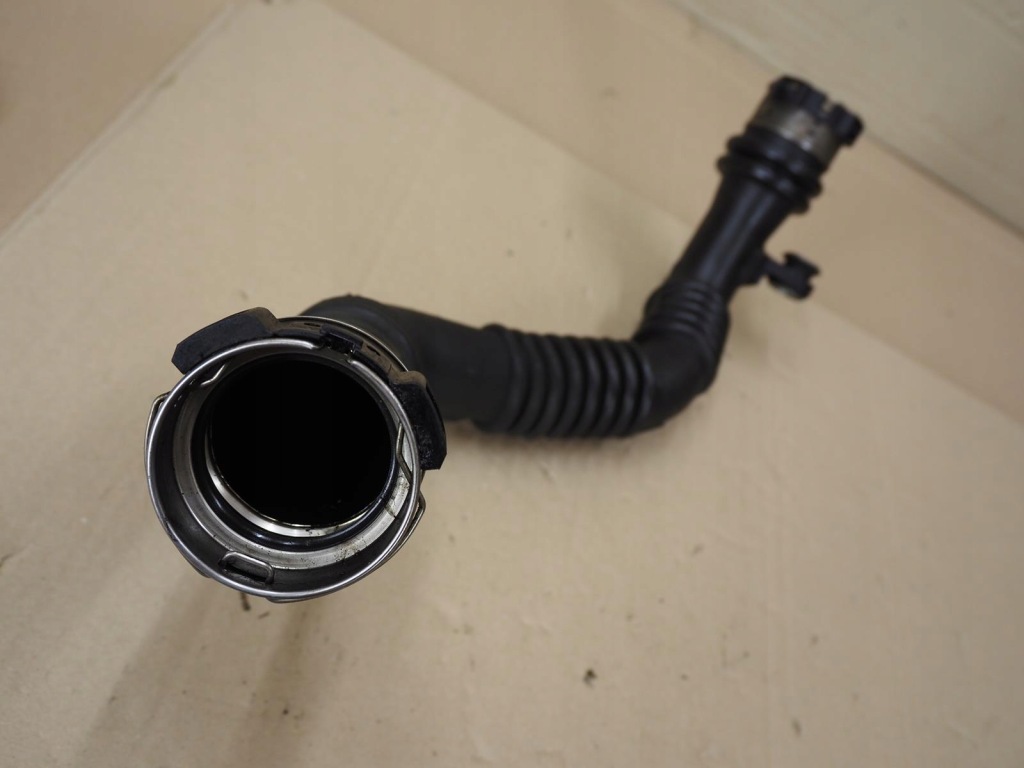 Труба пабтрубок  шланг интеркулер scenic iii 1.6dci 144602899r 144603264r Недорого