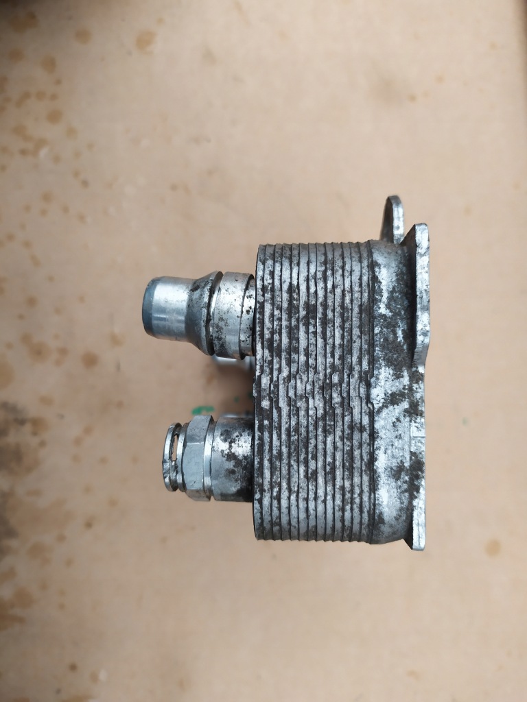 Idealna радиатор масла mercedes w222 w217 w205 Недорого