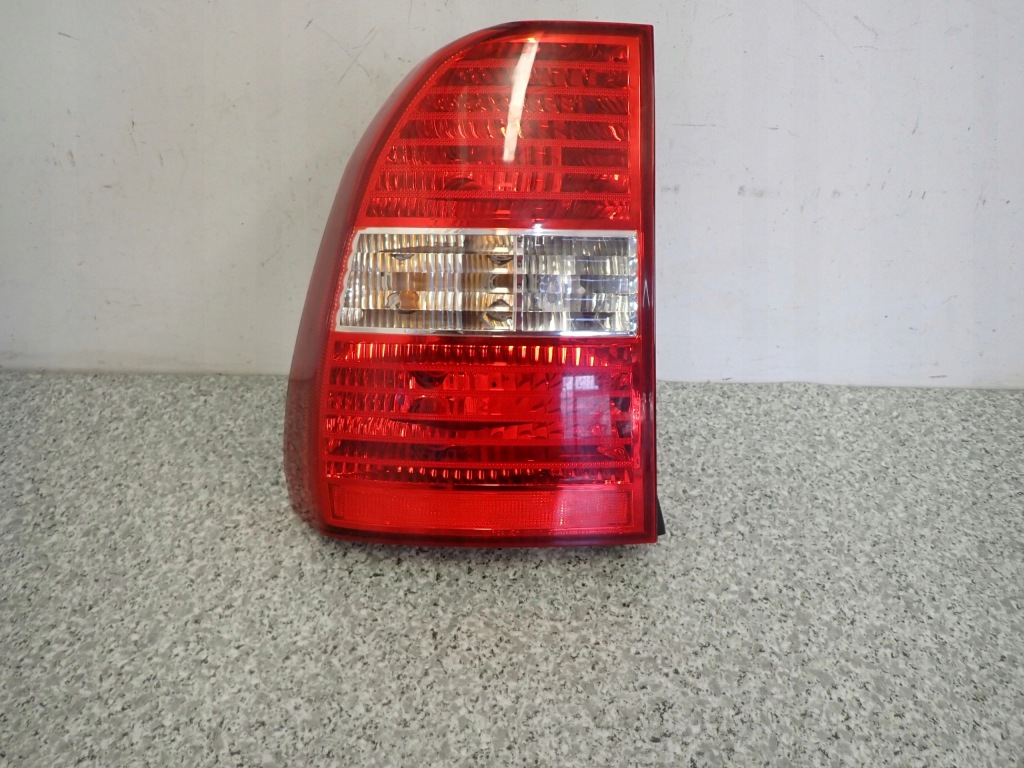 фото №1, Kia sportage ii 04-08 лампа задняя левая europa