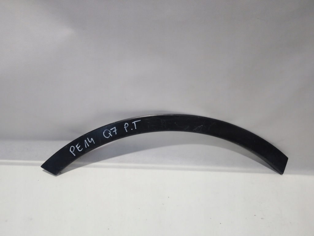 фото №1, Audi q7 молдинг крила права задня 4m0853818a