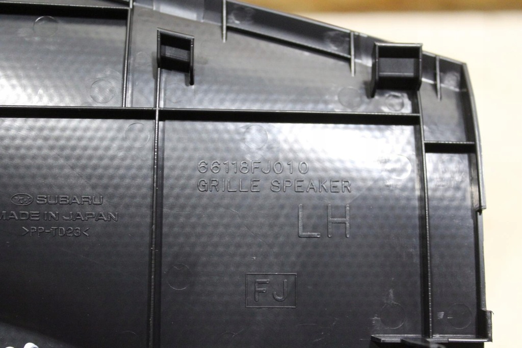 фото №7, Накладка динамика бокового панели приборной панели subaru forester iv sj 66118