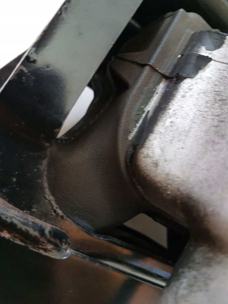 фото №9, 2017 toyota prius xw50 подушка коробки передач 1237237311