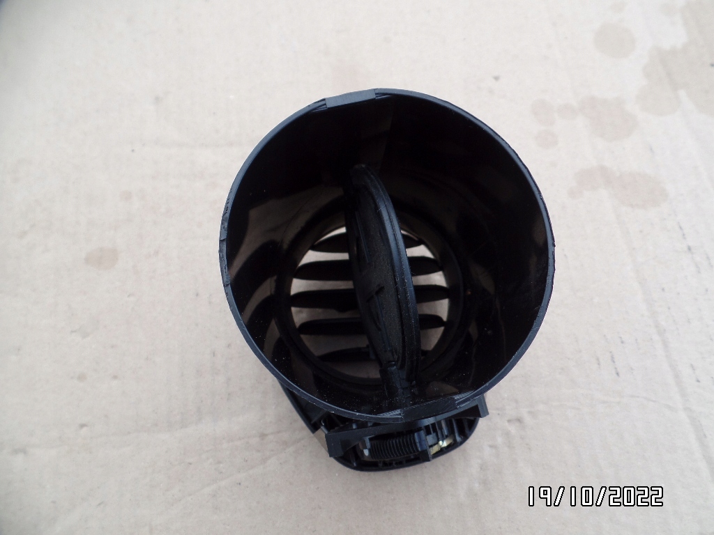 фото №15, Решётка обдув передняя p=l alfa romeo 147 225495