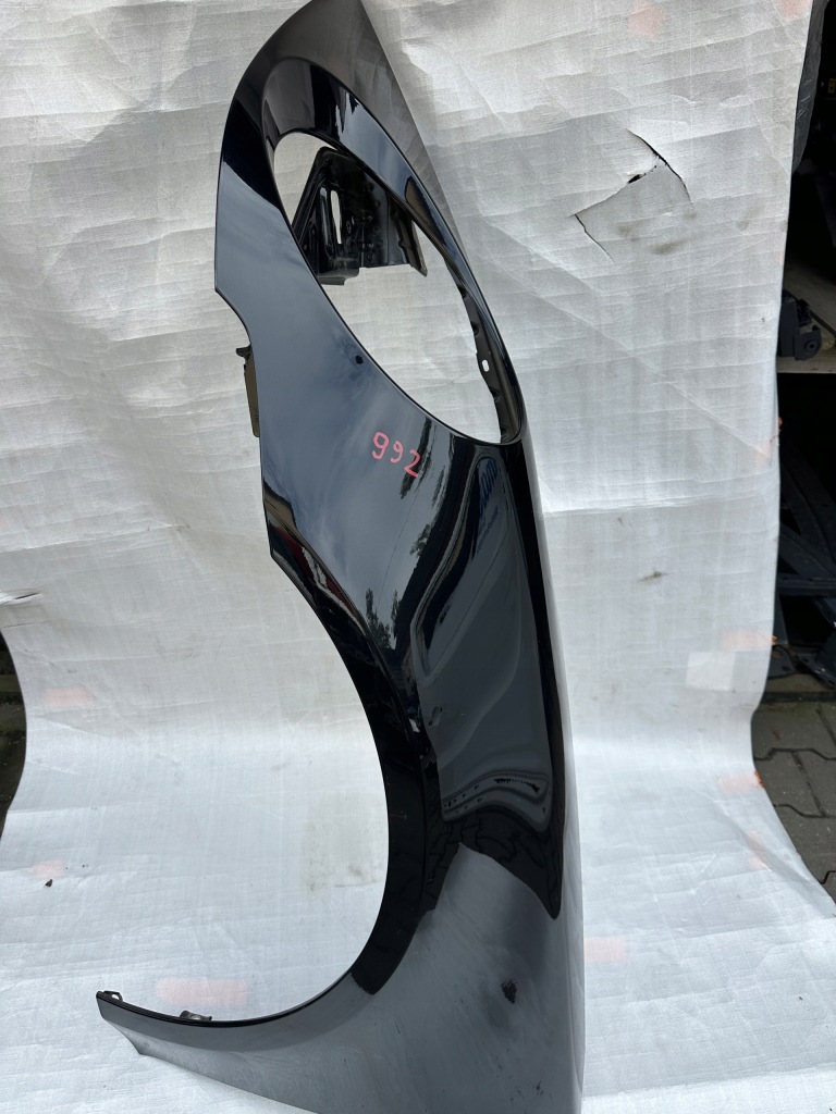 фото №1, Porsche 992 крыло передний левый