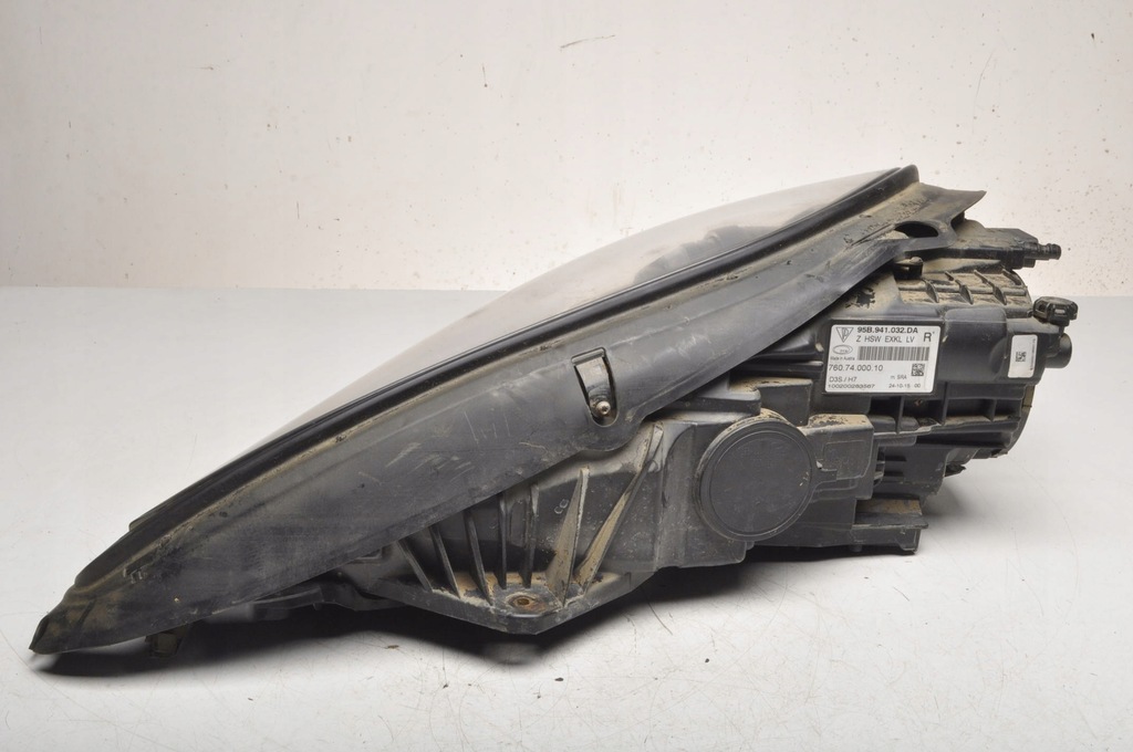 фото №13, Porsche macan лампа права передня anglik czytaj опис!