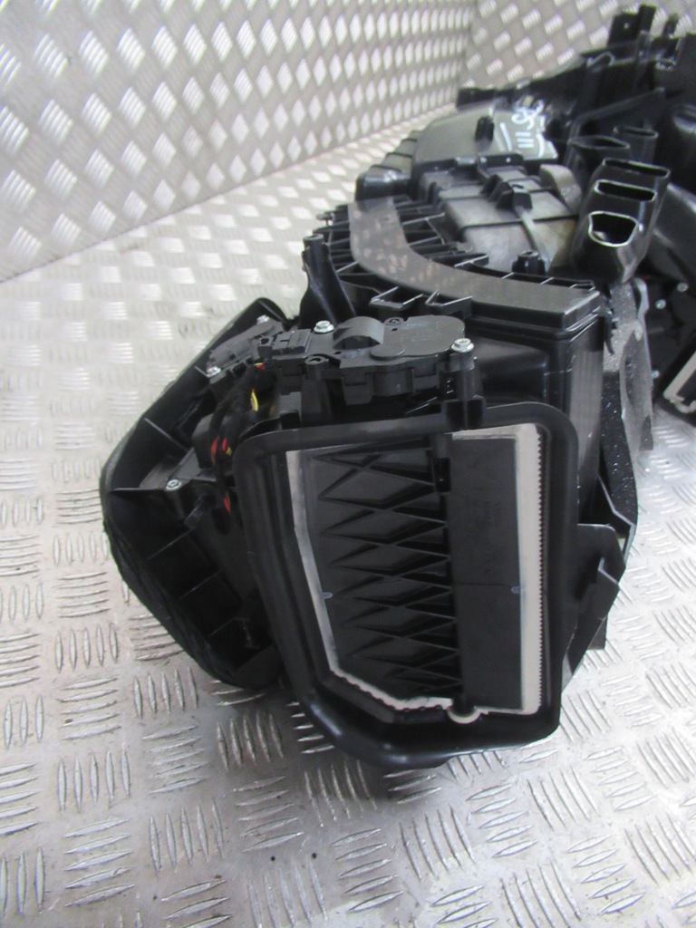 фото №5, Отопитель porsche cayenne 9y audi q7 q8 4m1820001af