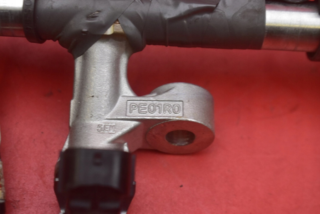 фото №11, Молдинг впрыскная форсунки pe0113250b mazda mx5 mx-5 iv nd 2.0 skyactiv 160km